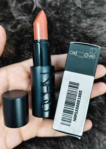 Nars Explicit Lipstick (Bare it all 820)