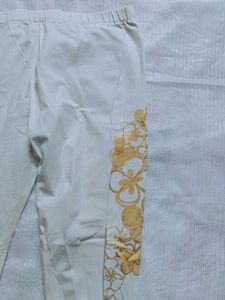 Off White Cropped Leggings