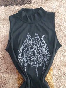 Sleeveless Graphic Print Mock Neck Top