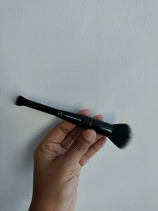 E.L.F Complexion Duo Makeup Brush