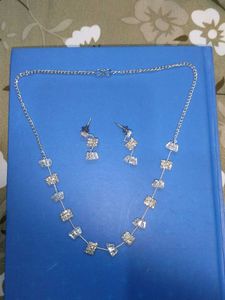 Elegant Necklace and Earring Set