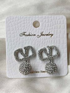 Sparkling Crystal Drop Earrings