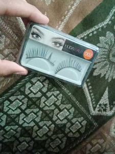 makeup combo+EYELASHES+liner+mirror free
