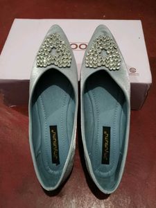 Sparkling Embellished Pointed Toe Flats