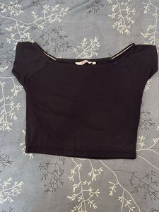 Black Crop Top - Casual Style