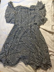 Black &amp; White Geometric Print Dress