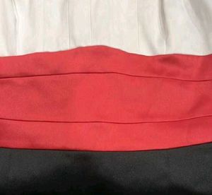 Chic Color Block Sheath Dress 🦋