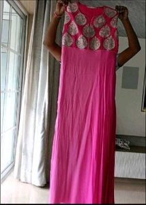 Elegant Pink Embroidered Kurta