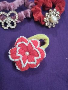 Set of 8 Velvet Hair Scrunchies 🤩
