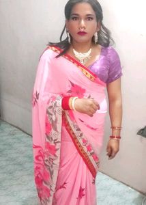 Elegant Pink Floral Saree with katori cut blause