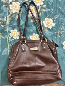 100% ORIGINAL LEATHER Bag by METRO