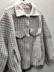 Imported women's houndstooth tweed jacket/sweater