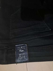 Black Skinny Jeans