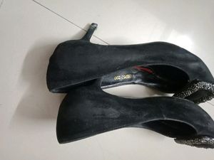 Kitten Heel(fixed Price)