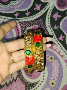 Beautiful Red &amp; Green Bangles