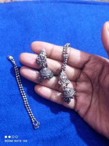 GA Beautiful Black Metal Earring With Tana