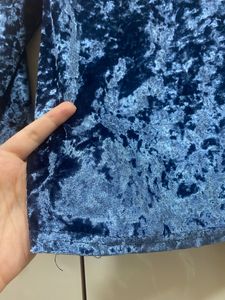 Women’s Blue Velvet Top