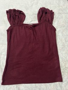 Maroon Ribbed Puff Sleeve Top