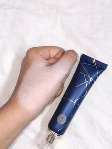 Beauty Berry Pro Coverage Foundation
