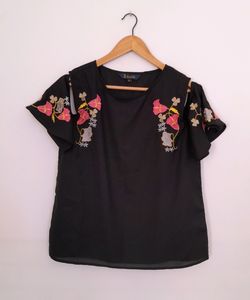 RARE branded top