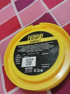 Remee Everyday Compact Powder