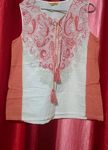 ottoNew Sleeveless Branded Top . Very Good Fittin