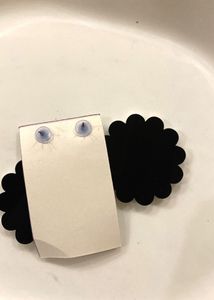 New Daisy Flower Earrings l Last pair