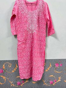 beautiful pink 🩷 lakhnavi kurta with dupatta