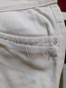 Brand New Knee Length White Short For Women