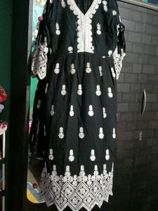 Elegant Black Kurta with White Embroidery