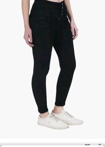 High-Waist Black Skinny Jeans