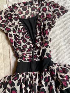 Chic Leopard Print Ruffled Dress