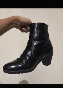 Black Patent Zip up Boots