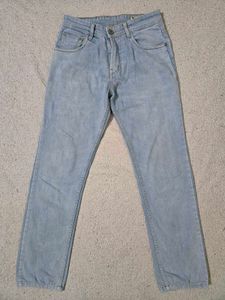 Light Wash Straight Fit Jeans