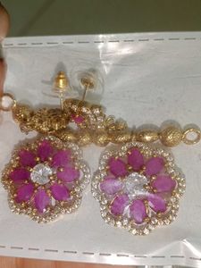 Stunning Floral Earrings with Pink Stones
