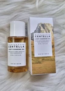 SKIN1004 Madagascar Centella Light Cleansing Oil