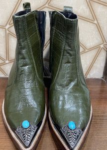 Stylish Green Croc Embossed Boots