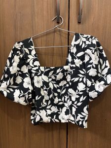 Stylish Floral Print Crop Top