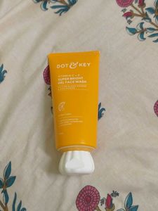 Dot and key Facewash