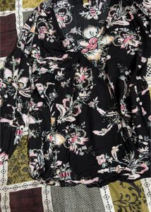Flowy Black Floral Print V-Neck Top