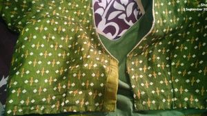 Green Saree with Zigzag Pattern