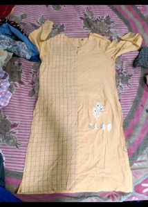 Stylish Yellow Kurta with Checkered Pattern