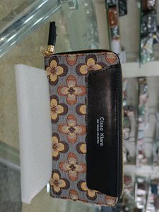 CLSSO KLARE HAND CLUTCH