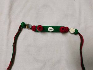 Handcrafted Green &amp; Red Fabric Choker Set with Mat