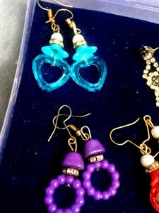 Cute Dangle Earrings 💗