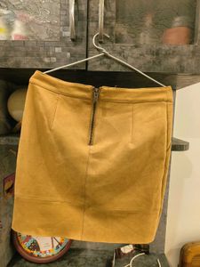 Stylish Camel Suede Mini Skirt