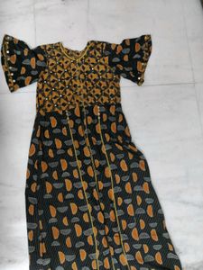 Dress With Heavy Shrug