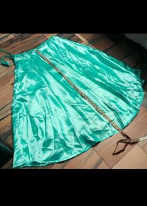 Beautifull Satin Ethnic Skirt size issue