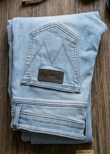 Light Wash Denim Jeans
