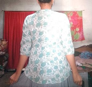 Women's Floral Print Kurta